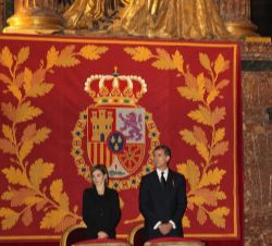 Don Felipe y Doña Letizia, durante la misa