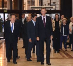 Su Majestad el Rey a su llegada al Auditorio Palacio de Congresos "Principe Felipe"