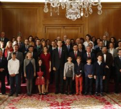 Los Reyes, con los galardonados con las Medallas de Asturias 2015