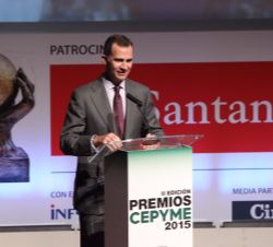 Su Majestad el Rey durante su intervención en la entrega de Premios