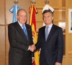 Don Juan Carlos mantuvo un encuentro con el Presidente electo, Mauricio Macri