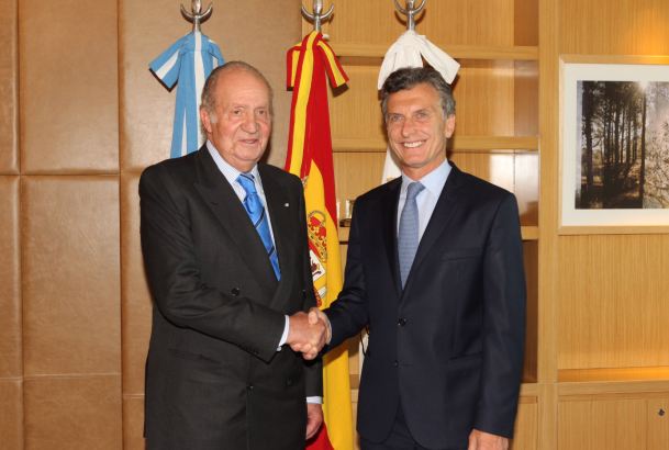 Don Juan Carlos mantuvo un encuentro con el Presidente electo, Mauricio Macri