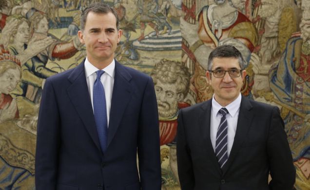 Don Felipe, con el presidente del Congreso de los Diputados, Patxi López