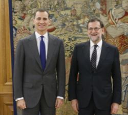 Don Felipe junto a Mariano Rajoy Brey, del Partido Popular (PP)