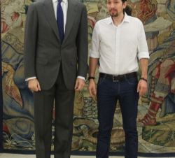 Su Majestad el Rey y Pablo Iglesias Turrión, de Podemos (PODEMOS)