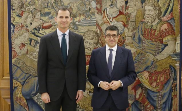 Don Felipe, con el presidente del Congreso de los Diputados, Patxi López