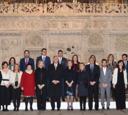 Doña Sofía con los miembros del Grupo de Ciudades Patrimonio de la Humanidad de España