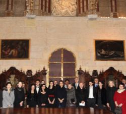 Doña Sofía con los integrantes del Consort de Violas Fundación Mutua Madrileña de la Escuela Superior de Música Reina Sofía
