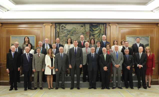 Su Majestad el Rey, con los miembros de la Organización de Consumidores y Usuarios (OCU)