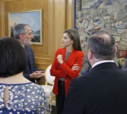Su Majestad la Reina durante la audiencia a la Asociación "Proyecto Hombre"
