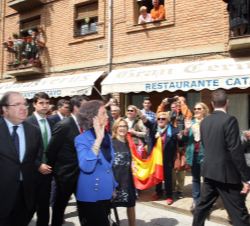 Su Majestad la Reina Doña Sofía durante su recorrido por las calles de Toro