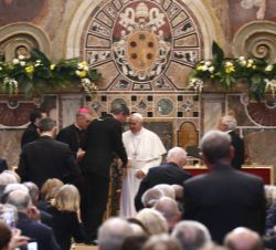 Su Santidad el Papa Francisco recibe el "Premio Internacional Carlomagno de Aquisgrán" 2016