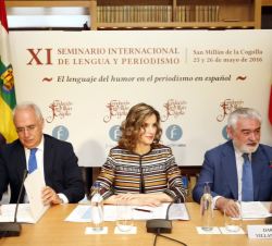 Su Majestad la Reina, junto al presidente de La Rioja y de la Fundación San Millán de la Cogolla, José Ignacio Ceniceros, y el director de la RAE y pr