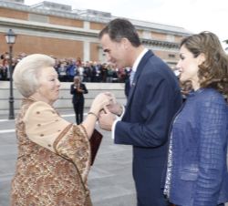 Sus Majestades los Reyes reciben a Su Alteza Real la Princesa Beatriz de los Países Bajos, a su llegada