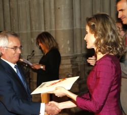 Su Majestad la Reina entrega el Premio Nacional de Restauración y Conservación de Bienes Culturales 2014 por la trayectoria profesional a José María C