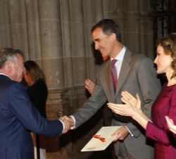 Su Majestad el Rey entrega el Premio Nacional de Televisión 2014 a José Antonio Sánchez por la Serie “Isabel"