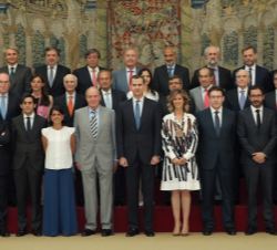 Fotografía de grupo de los asistentes a la reunión del Patronato de la Fundación Cotec