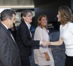 Su Majestad la Reina recibe el saludo de la primera teniente de alcalde del Ayuntamiento de Madrid, Marta Higueras