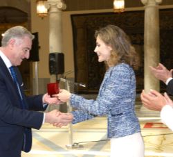 Su Majestad la Reina entrega el "Premio Reina Letizia de Accesibilidad Universal de Municipios", Candidaturas españolas, al Ayto. de Almodóv