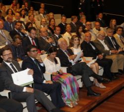 Doña Letizia en el salón de actos del Museo Arqueológico Nacional, en los instantes previos al comienzo del acto de entrega de los Premios