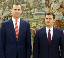 Su Majestad el Rey con Albert Rivera representante de Ciudadanos-Partido de la Ciudadanía (C's)