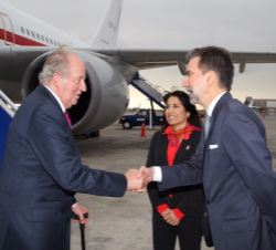 Llegada de Su Majestad el Rey Don Juan Carlos al Aeropuerto Internacional Jorge Chaves de Lima