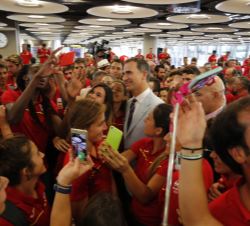 El Rey con los deportistas españoles