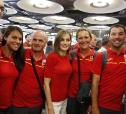 La Reina con los deportistas españoles