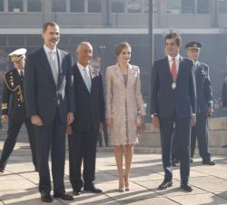 Los Reyes, el Presidente Rebelo de Sousa y el presidente de la Cámara Municipal de Oporto, Rui Moreira