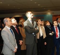 Los Reyes observan el video explicativo de AGROEXPO 2017