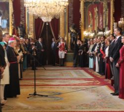 Vista general del Salón del Trono durante la intervención de Monseñor Renzo Fratini, Nuncio de Su Santidad