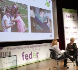Diálogo entre Eva Camenforte, afectada de Déficit de Lipasa Ácida Lisosomal y madre de dos niñas con la misma enfermedad y María Belen Zafra, madre de