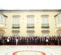 Su Majestad el Rey con los miembros de la Comisión Permanente de la Asamblea Parlamentaria del Consejo de Europa