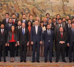 Don Felipe, con los miembros de la Comisión Ejecutiva, la Junta Directiva y los responsables de las organizaciones territoriales que conforman CEAJE