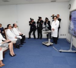 Su Majestad la Reina durante la ponencia “IRUD (Initiative on Rare and Undiagnosed Diseases)”