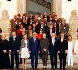 Doña Letizia, con los asistentes a la sesión inaugural del XII Seminario Internacional de Lengua y Periodismo