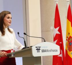 Su Majestad la Reina durante su intervención en el acto de celebración del X aniversario de la Fundación Microfinanzas BBVA