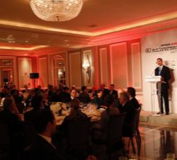 Don Felipe durante sus palabras a los asistentes