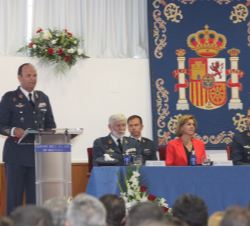 Su Majestad el Rey durante la intervención del jefe del Estado Mayor del Ejército del Aire