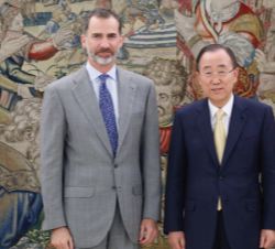 Su Majestad el Rey con el ex secretario general de las Naciones Unidas, Ban Ki-moon