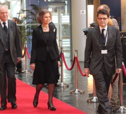 Sus Majestades los Reyes Don Juan Carlos y Doña Sofía a su llegada al Parlamento Europeo