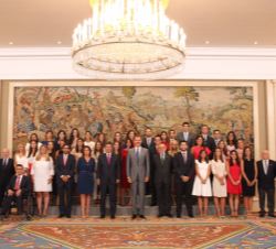 Su Majestad el Rey junto a la LVI Promoción de Ingreso en la Carrera Fiscal