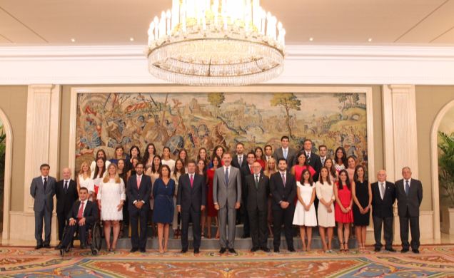 Su Majestad el Rey junto a la LVI Promoción de Ingreso en la Carrera Fiscal