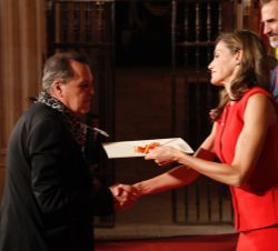 Su Majestad la Reina entrega el Premio Nacional de Música en su modalidad de Músicas Actuales 2016 a Maria Isabel Quiñones “Martirio” , lo
