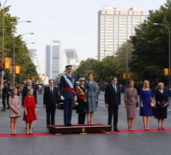 Los Reyes, la Princesa de Asturias, la Infanta Doña Sofía, el presidente del Gobierno, la ministra de Defensa, la presidenta de la Comunidad de Madrid