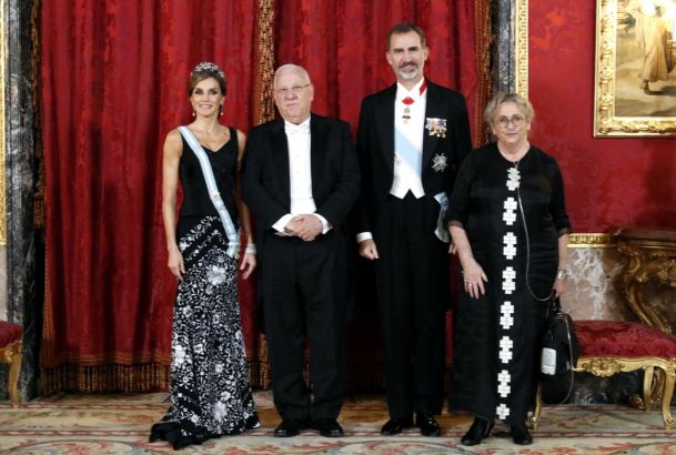 Sus Majestades los Reyes junto a Sus Excelencias el Presidente Reuven Rivlin y su esposa Nechama Rivlin