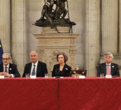 Su Majestad la Reina Doña Sofía en el Salón de Columnas preside el acto de entrega de la XXVI Edición del Premio Reina Sofía de Poesía Iberoamericana