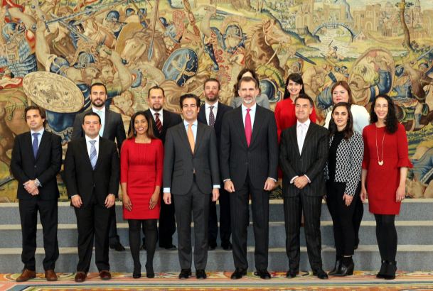 Su Majestad el Rey junto a los participantes de la XIX edición del Programa de Líderes Hispanos de Estados Unidos