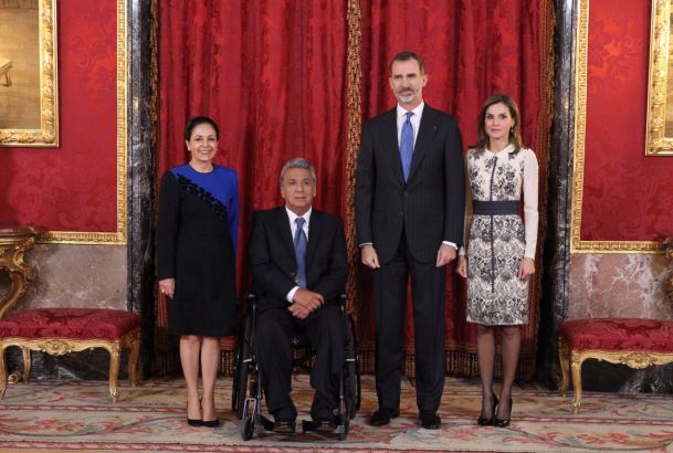 Sus Majestades los Reyes, en la Saleta de Teniers, junto al presidente de la República del Ecuador, Lenin Moreno y señora Rocio González de Moreno