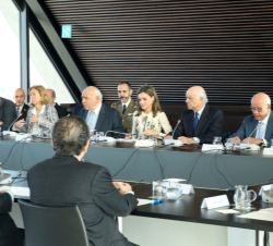 Doña Letizia durante la reunión del Patronato de la FAD